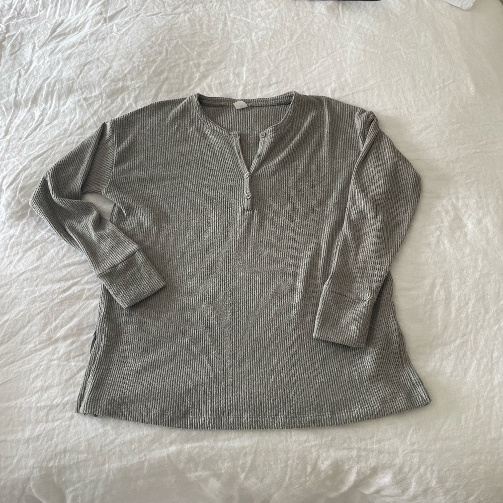 Hollister sleep shirt